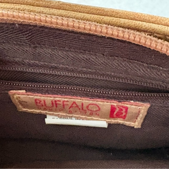 Purses - Picture 7 of 9